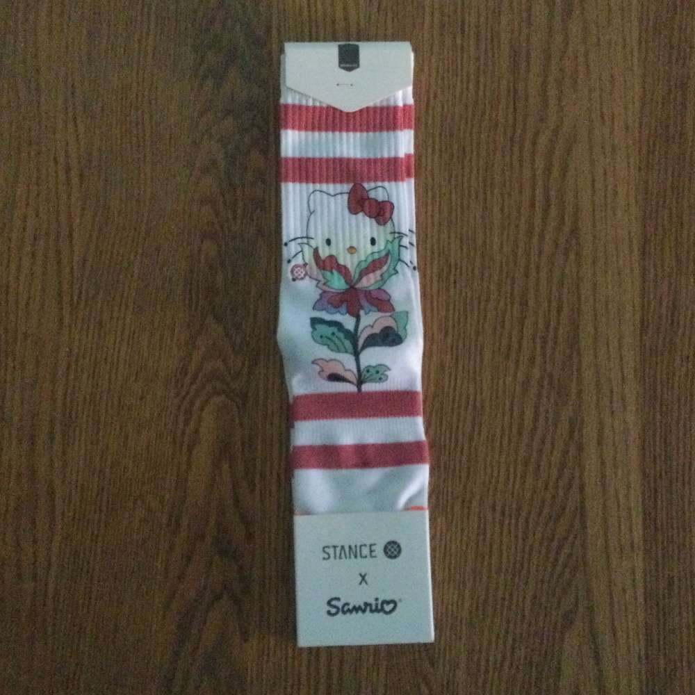 Stance Women’s Sanrio Hello Kitty “Full Bloom” print socks. NWT